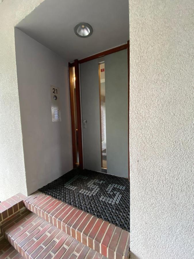 Schoene Grosse 4 Zimmer-Altbauwohnung キール エクステリア 写真