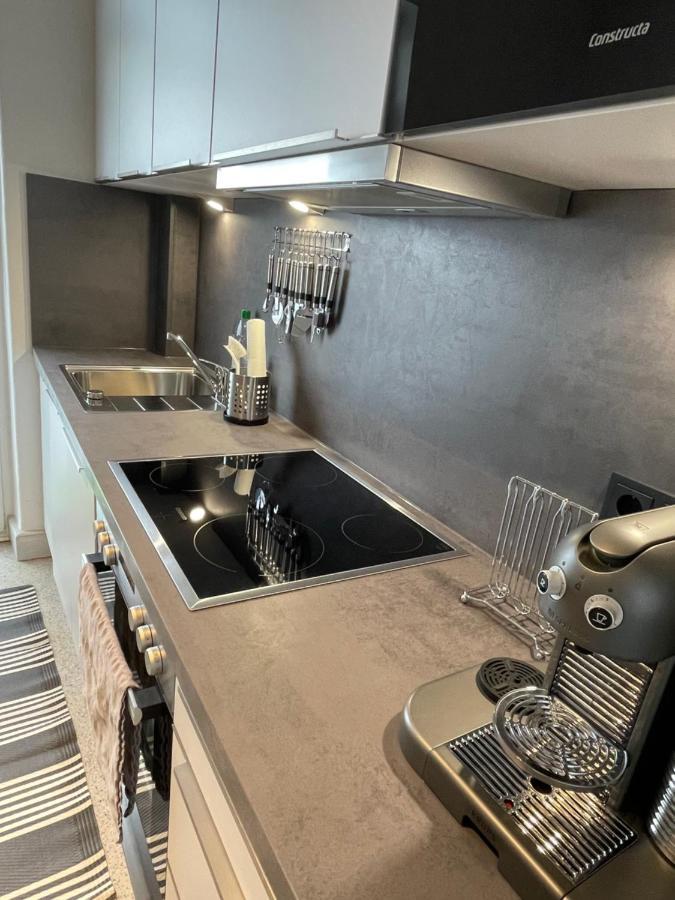 Schoene Grosse 4 Zimmer-Altbauwohnung キール エクステリア 写真