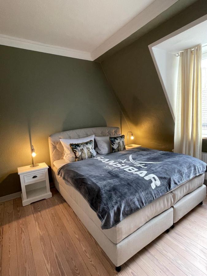 Schoene Grosse 4 Zimmer-Altbauwohnung キール エクステリア 写真